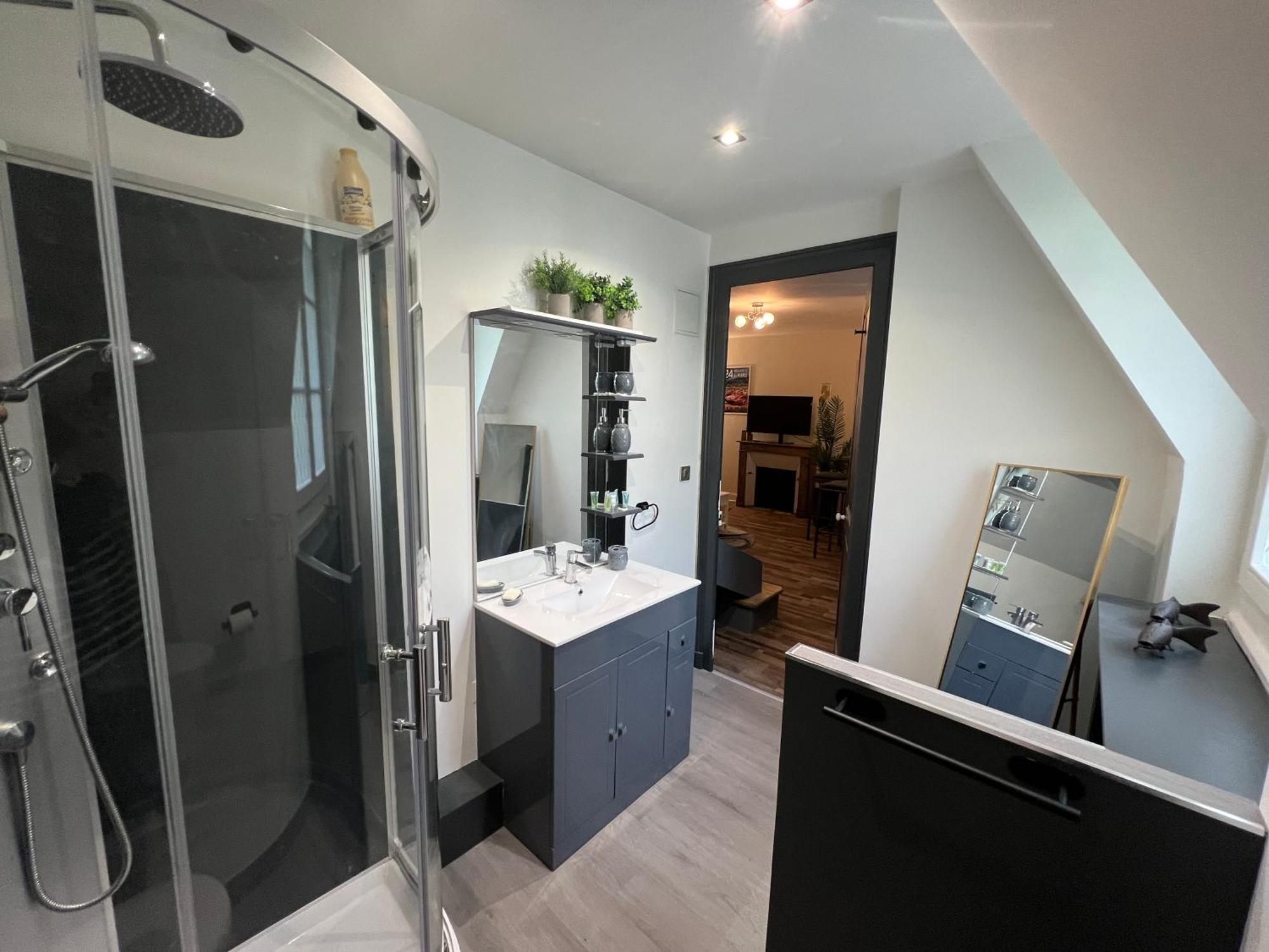 Duplex Au 2Eme Et De Notre Maison -Acces Au Jardin-Smart Tv-Streaming-Wifi Le Mans Exterior foto